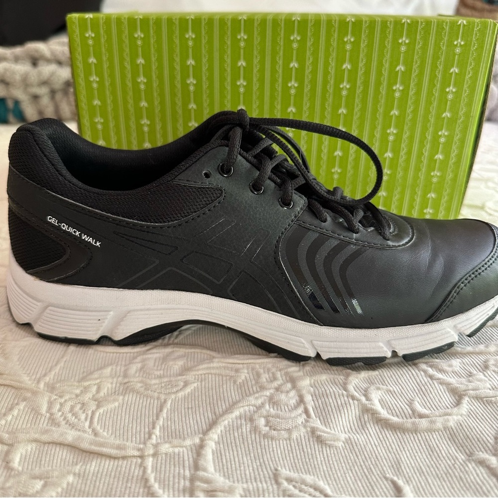 ASICS gel quick walk athletic shoes, size 8M Women